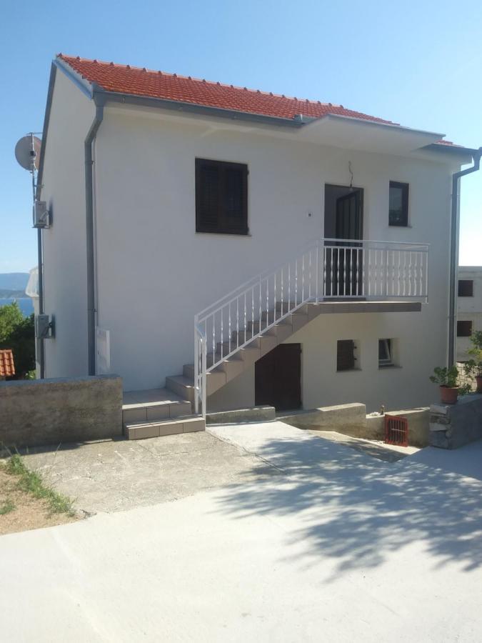Apartments Soljacic Бол Экстерьер фото