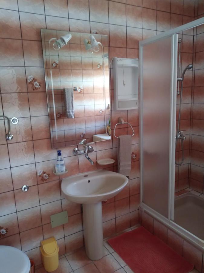 Apartments Soljacic Бол Экстерьер фото