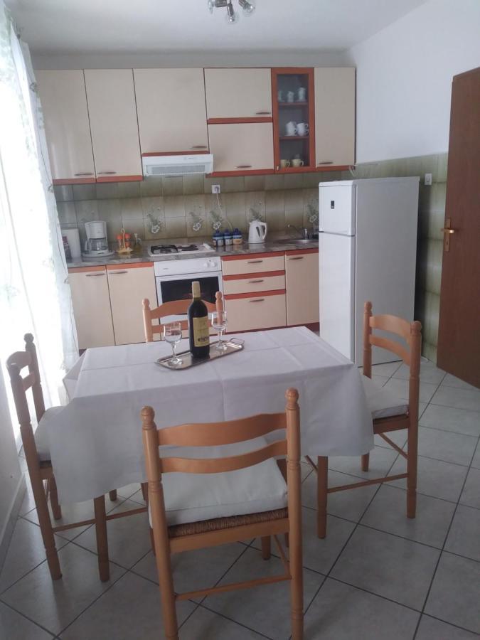 Apartments Soljacic Бол Экстерьер фото