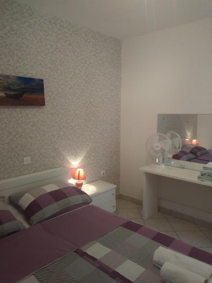 Apartments Soljacic Бол Экстерьер фото