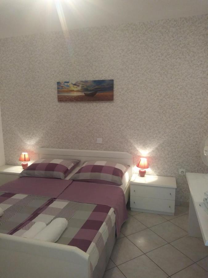 Apartments Soljacic Бол Экстерьер фото